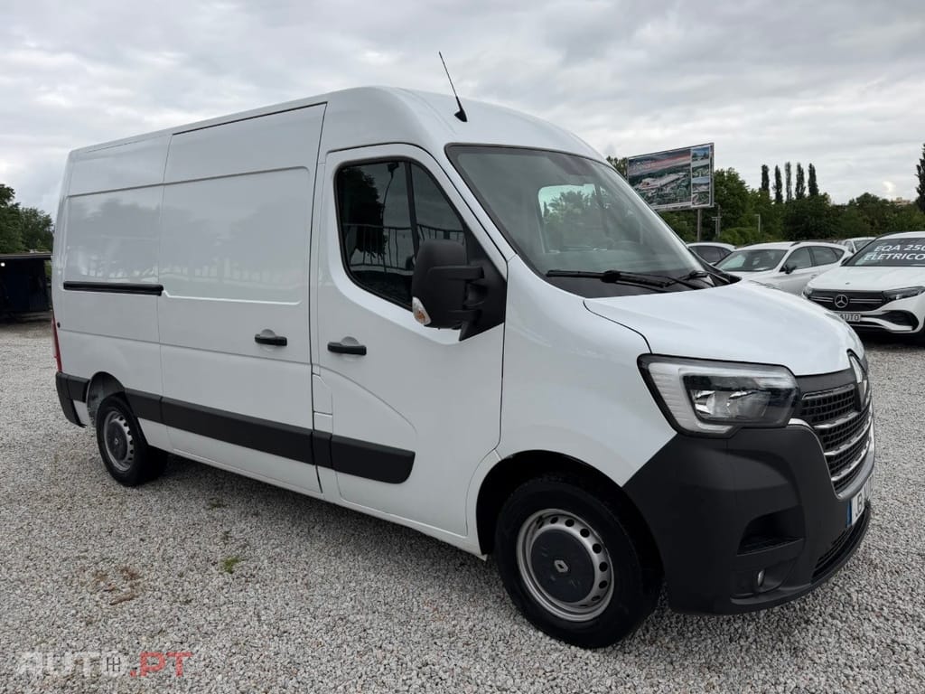 Renault Master 2.3dCI L2H2 3LUG Full Extras