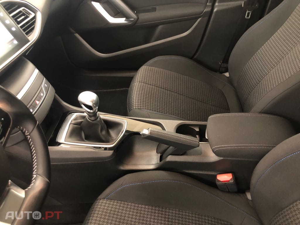 Peugeot 308 1.2 PureTech Access