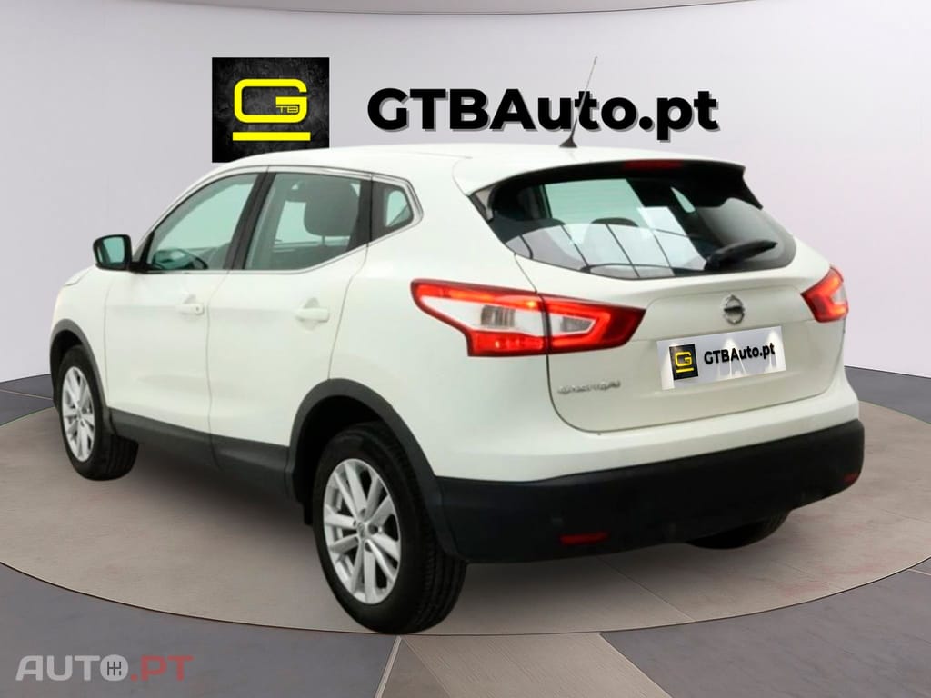 Nissan Qashqai 1.6 dCi Visia 4x4i