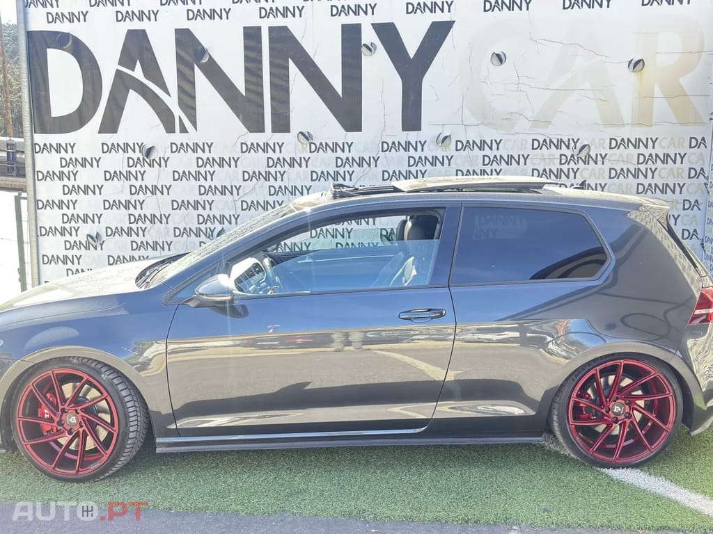 Volkswagen Golf GTI Performance BlueMotion DSG