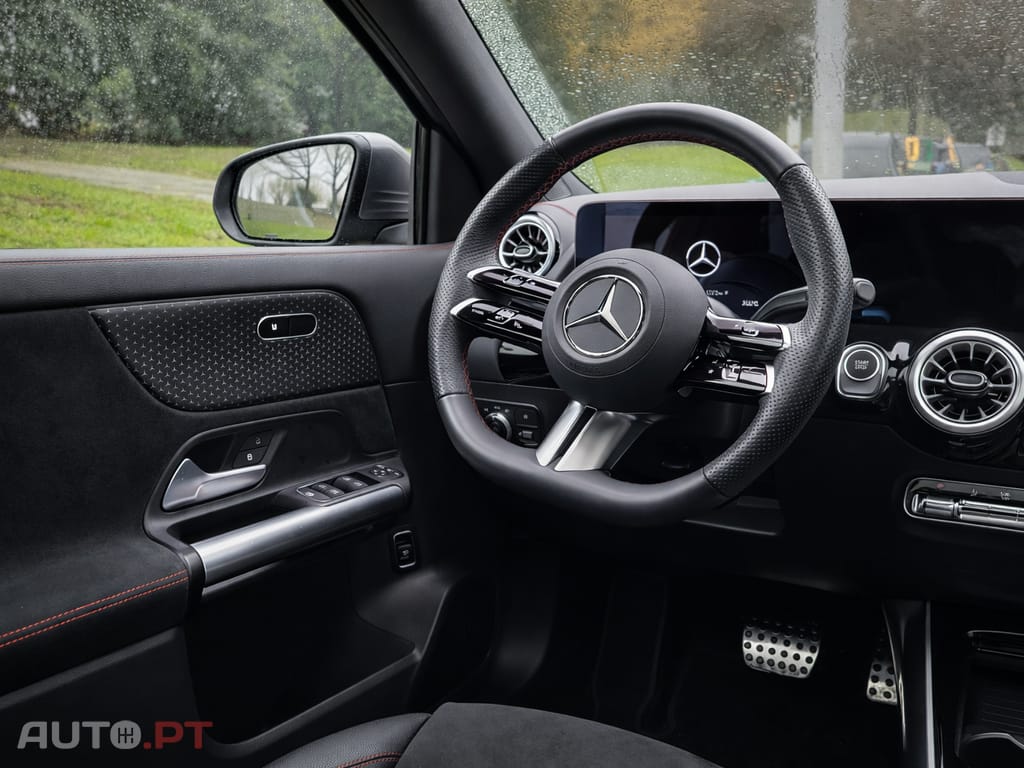Mercedes-Benz EQA 300 3M AMG Advanced Line