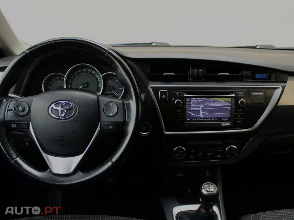 Toyota Auris 1.4 D-4D Exclusive+Navi