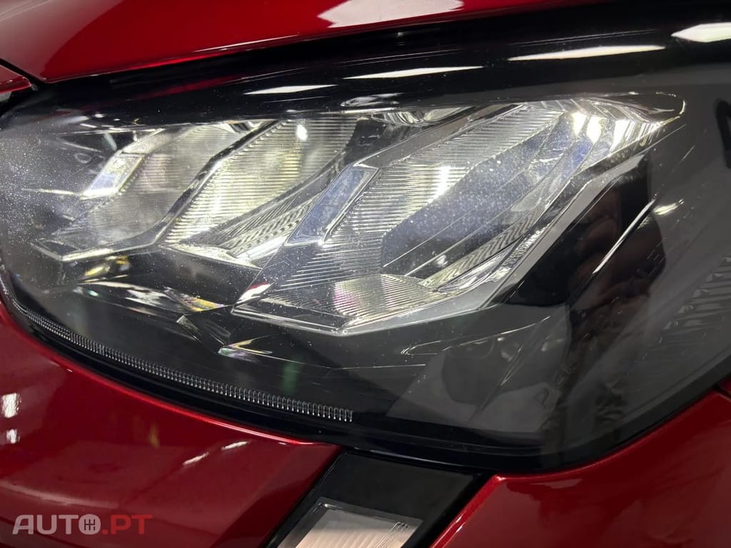 Peugeot 208 1.2 PureTech Allure EAT8