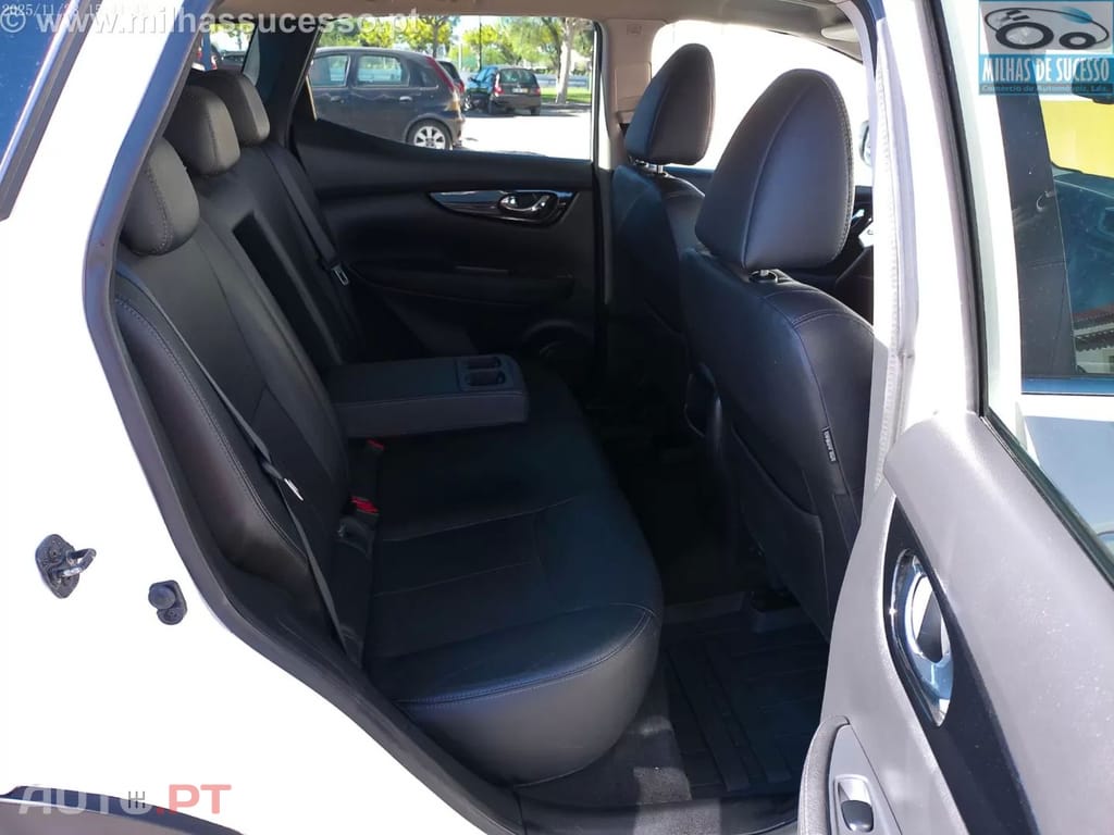 Nissan Qashqai 1.5 dCi Tekna Premium Pele