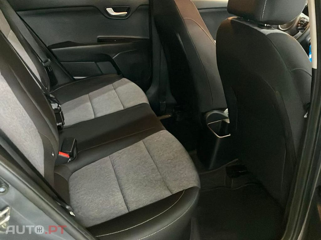 Kia Stonic 1.2 Dynamic