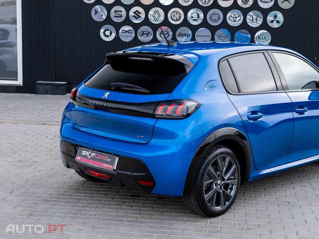 Peugeot E-208 50 kWh GT