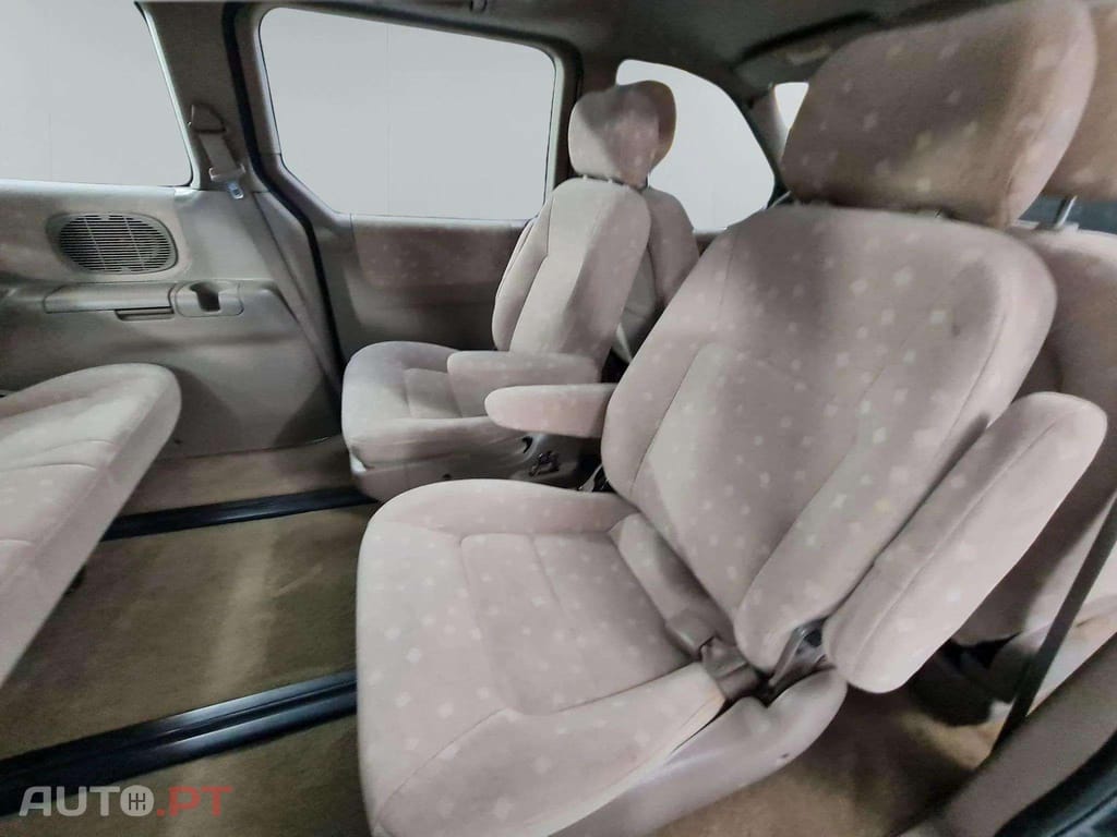 Kia Carnival LS