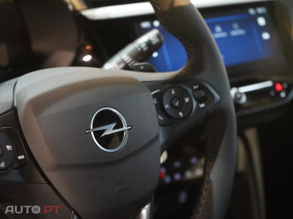 Opel Corsa 1.2 T Hybrid GS eDCT