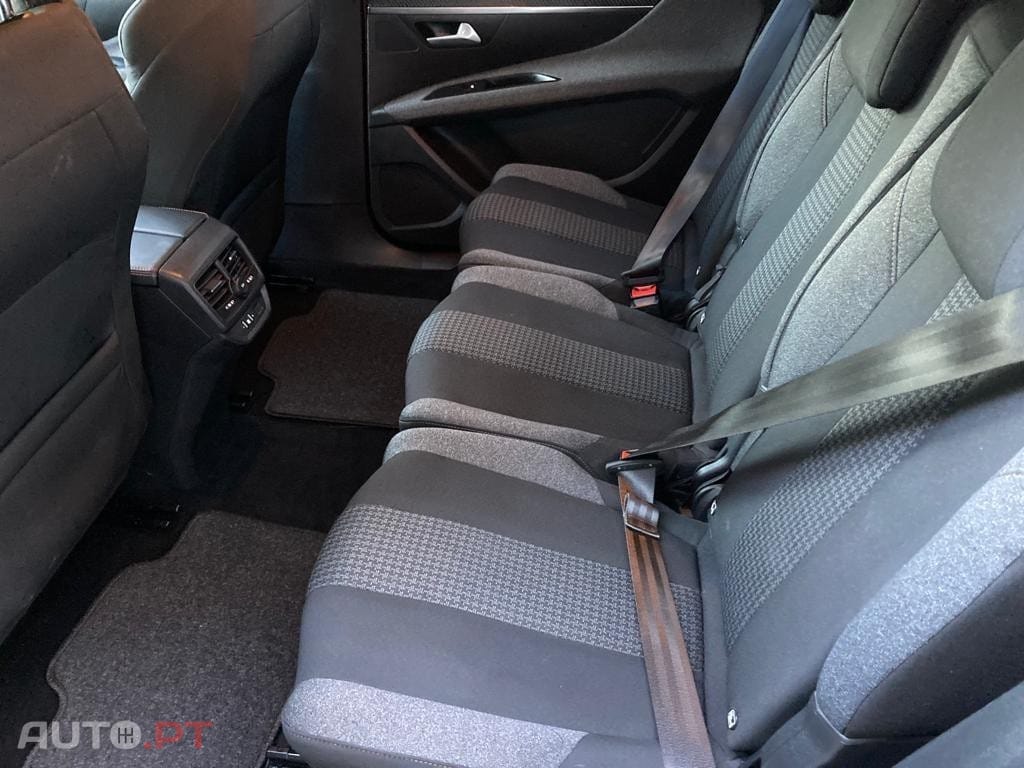 Peugeot 5008 1.5 BlueHDi Allure