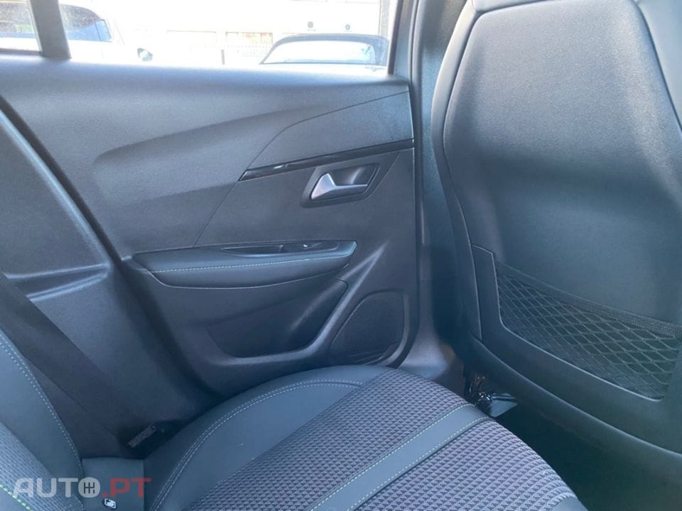 Peugeot E-208 GT Pack