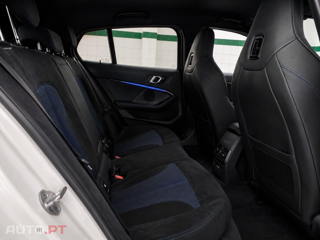 BMW 116 d Pack Desportivo M Auto