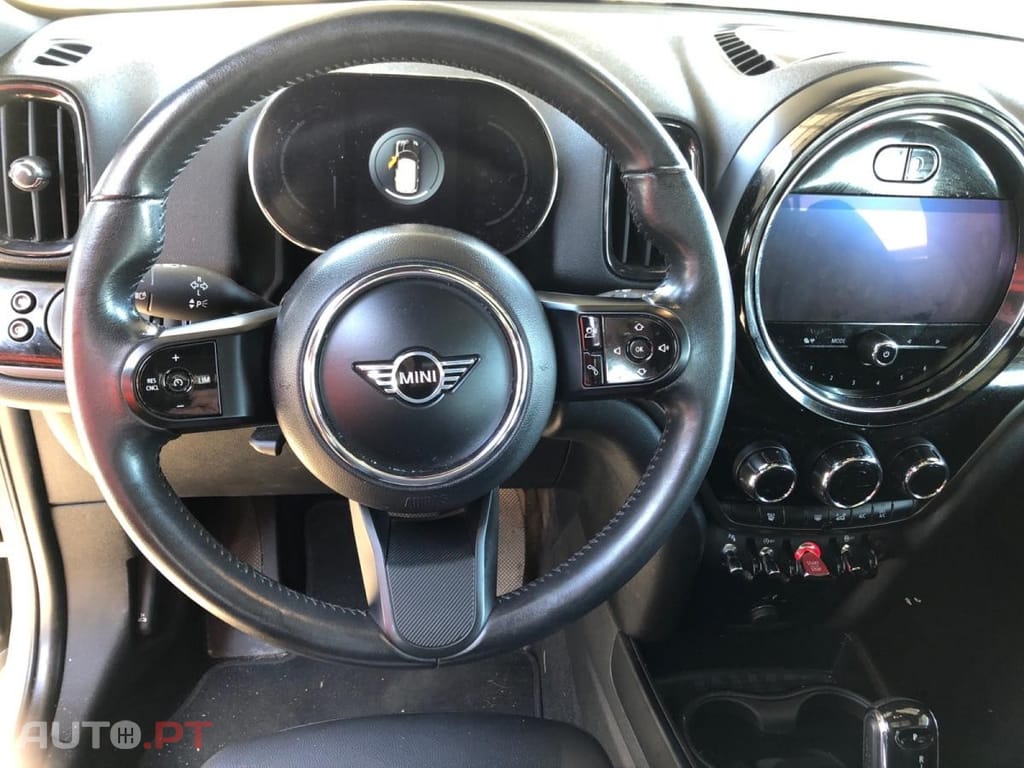 MINI Countryman Cooper Aut. Essential
