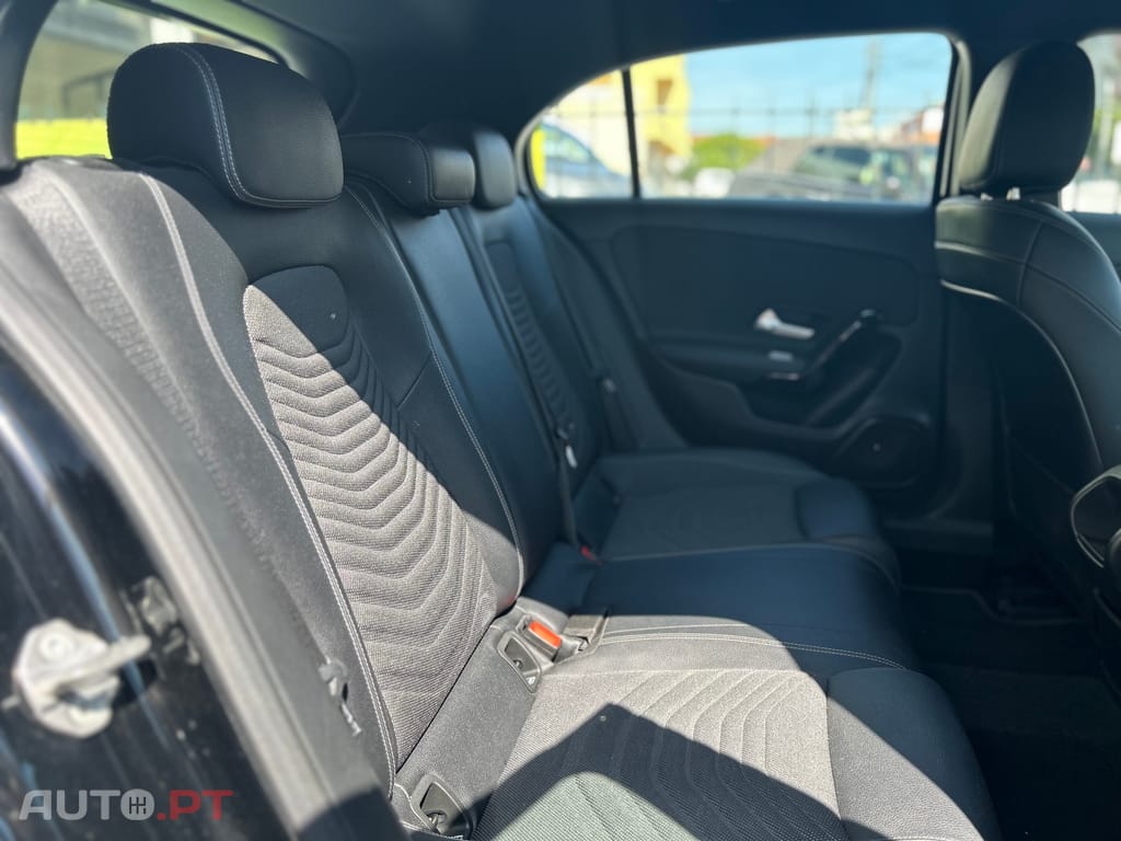 Mercedes-Benz A 180 D PROGRESSIVE