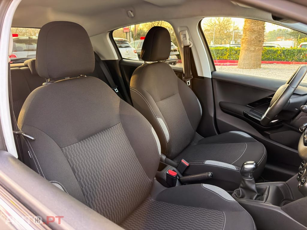 Peugeot 208 1.2 PURETECH