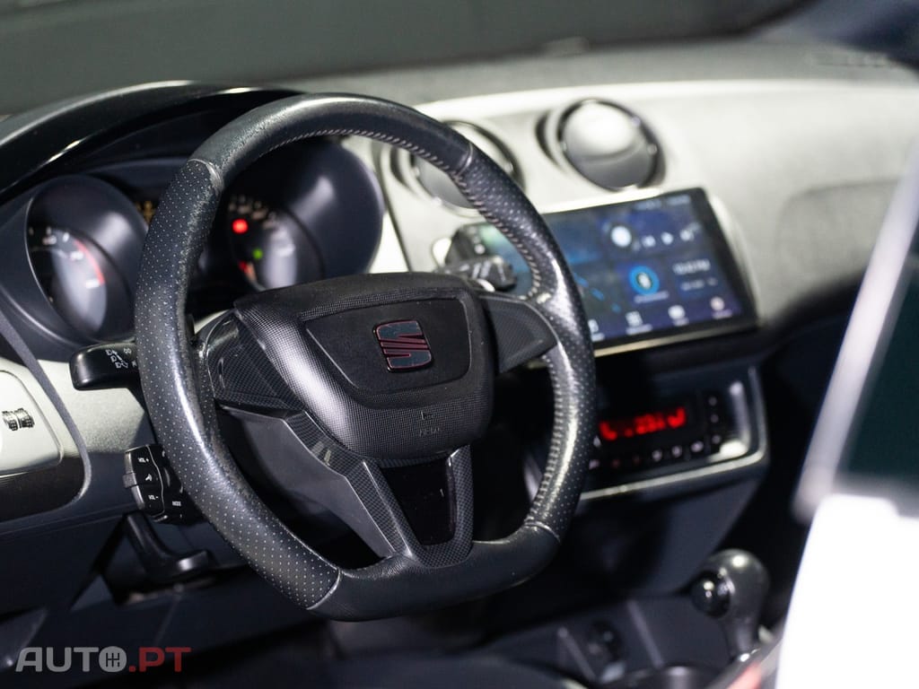 Seat Ibiza SC 1.4 TSI Cupra DSG