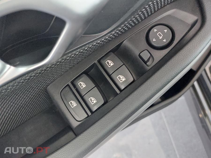BMW 330 e Auto