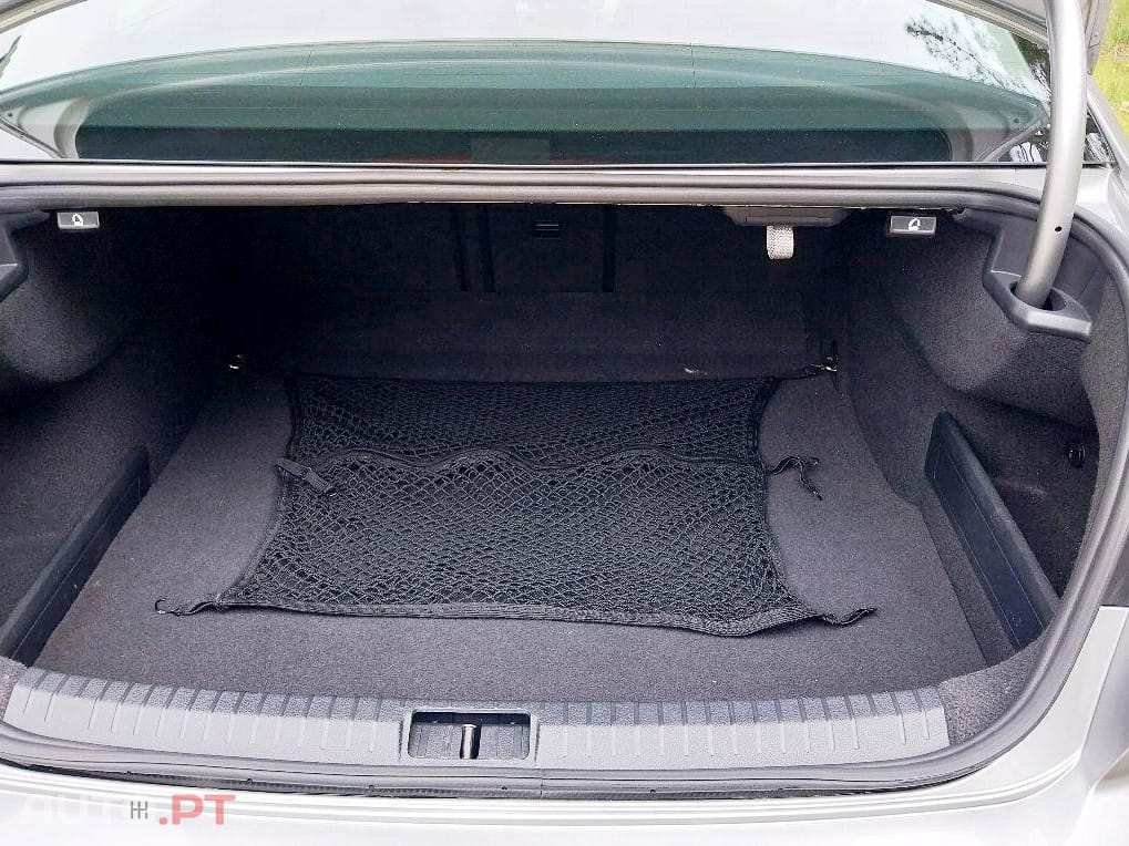 Volkswagen Passat 2.0 TDI HIGHLINE 150cv / 175€ mês