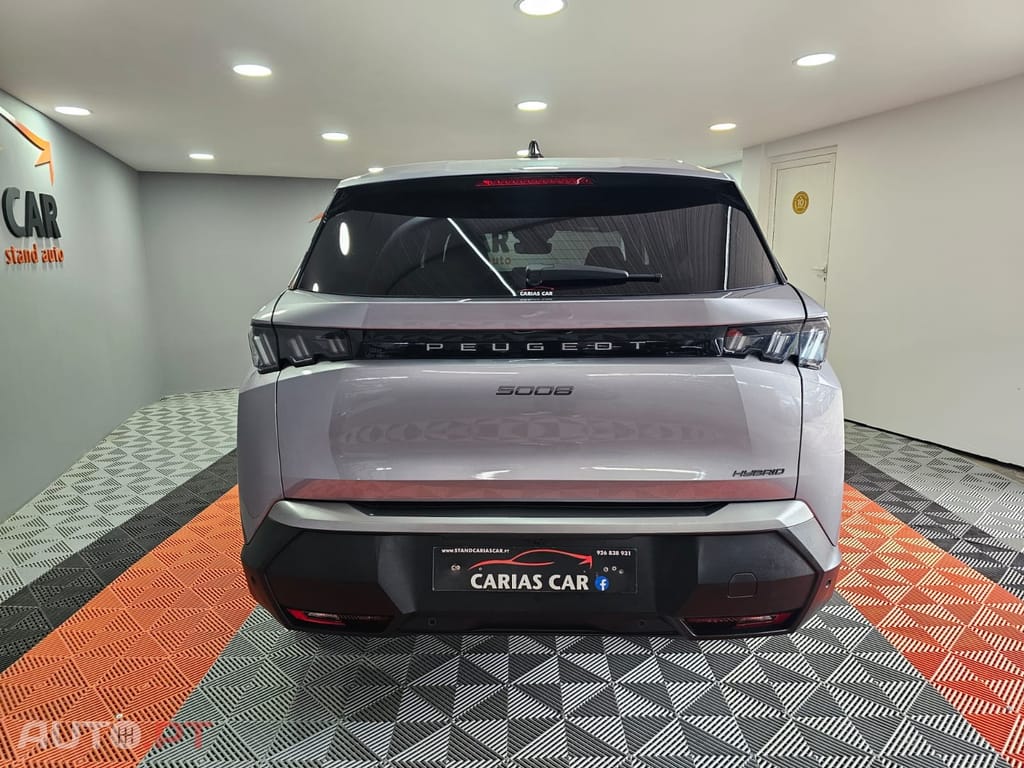 Peugeot 5008 1.2 Hybrid Allure e-DCS6