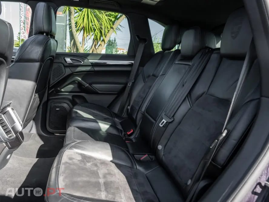 Porsche Cayenne S E-Hybrid