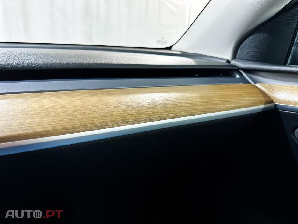 Tesla Model Y Long Range Dual Motor AWD