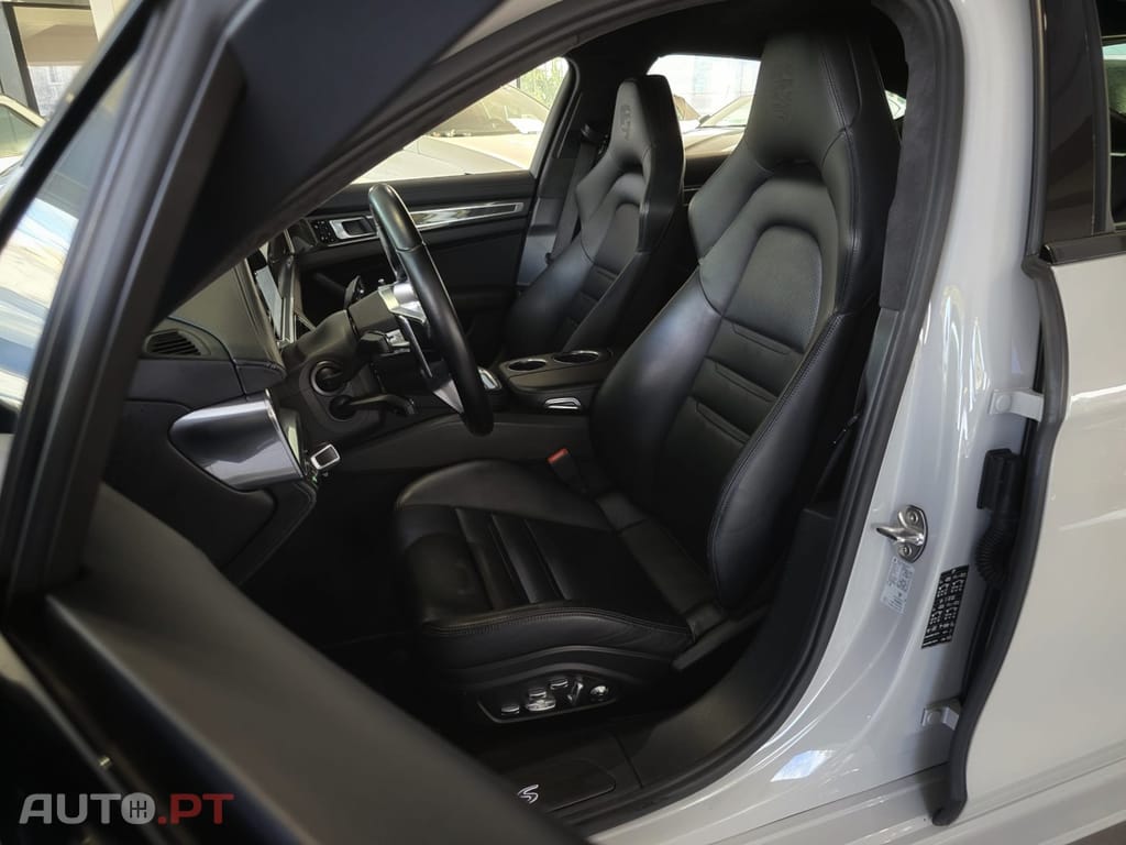 Porsche Panamera 4S Diesel