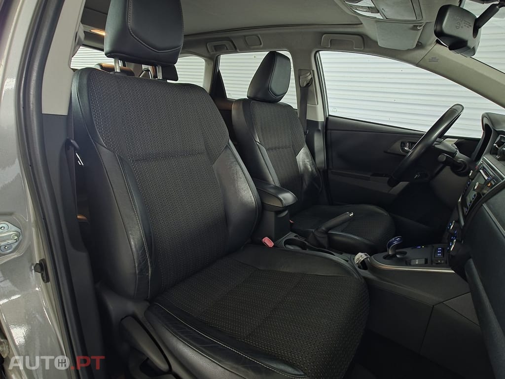 Toyota Auris 1.8 HSD Exclusive +TSS+Navi