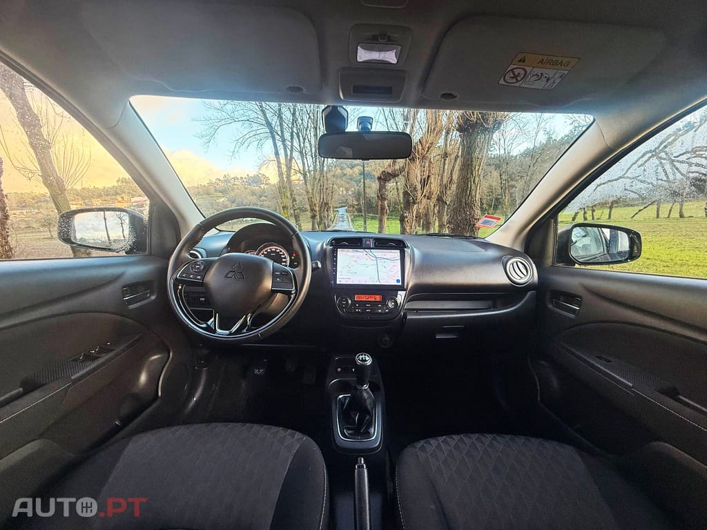 Mitsubishi Space Star 1.2 Intense Connect Edition