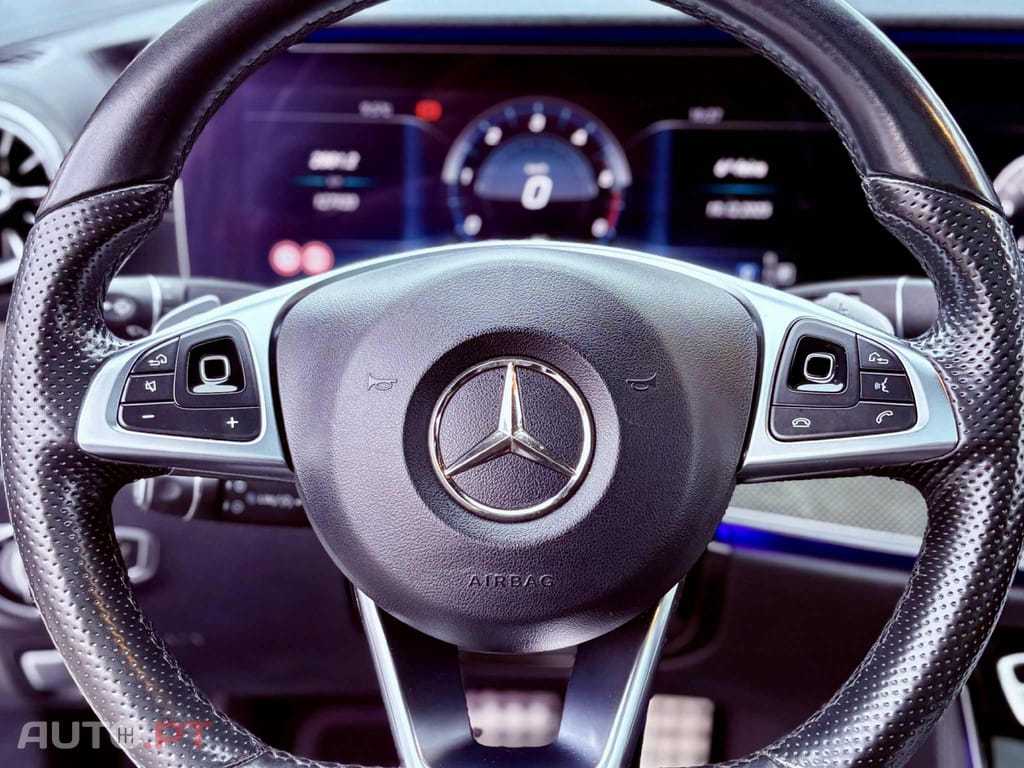 Mercedes-Benz E 220 d AMG Line