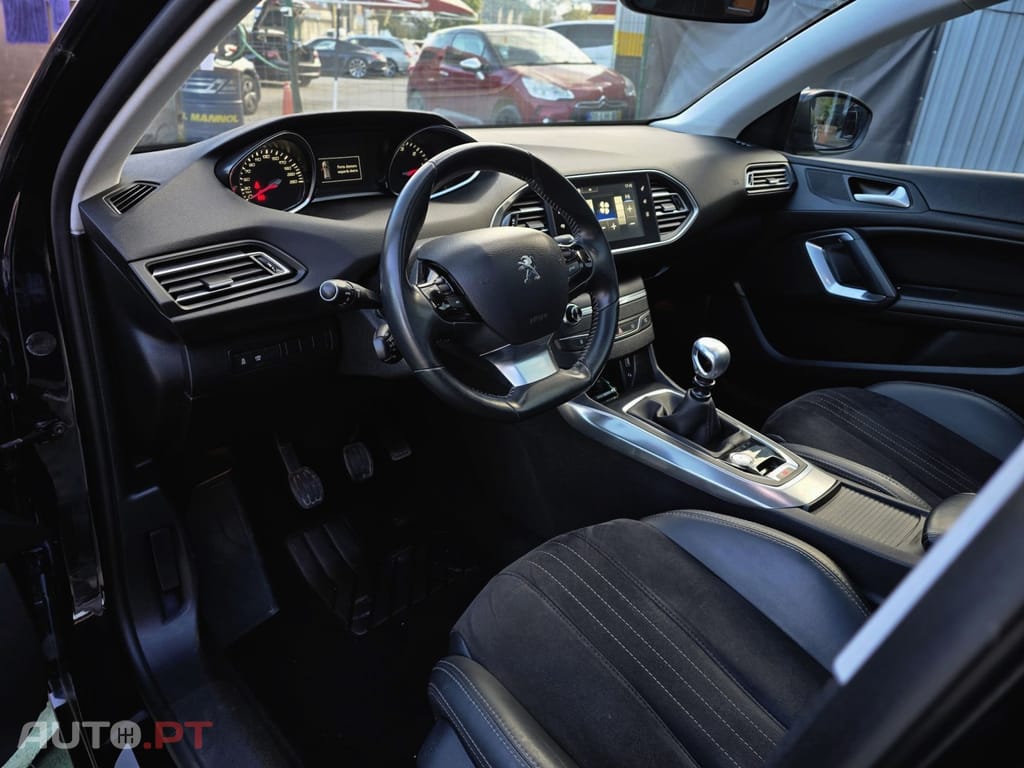 Peugeot 308 2.0 BlueHDi Allure J18