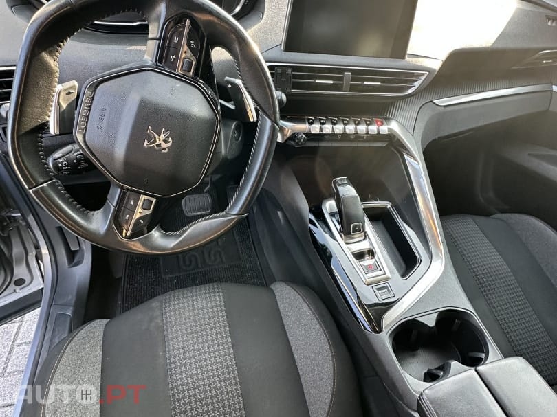Peugeot 3008 1.5 BlueHDi Allure EAT8