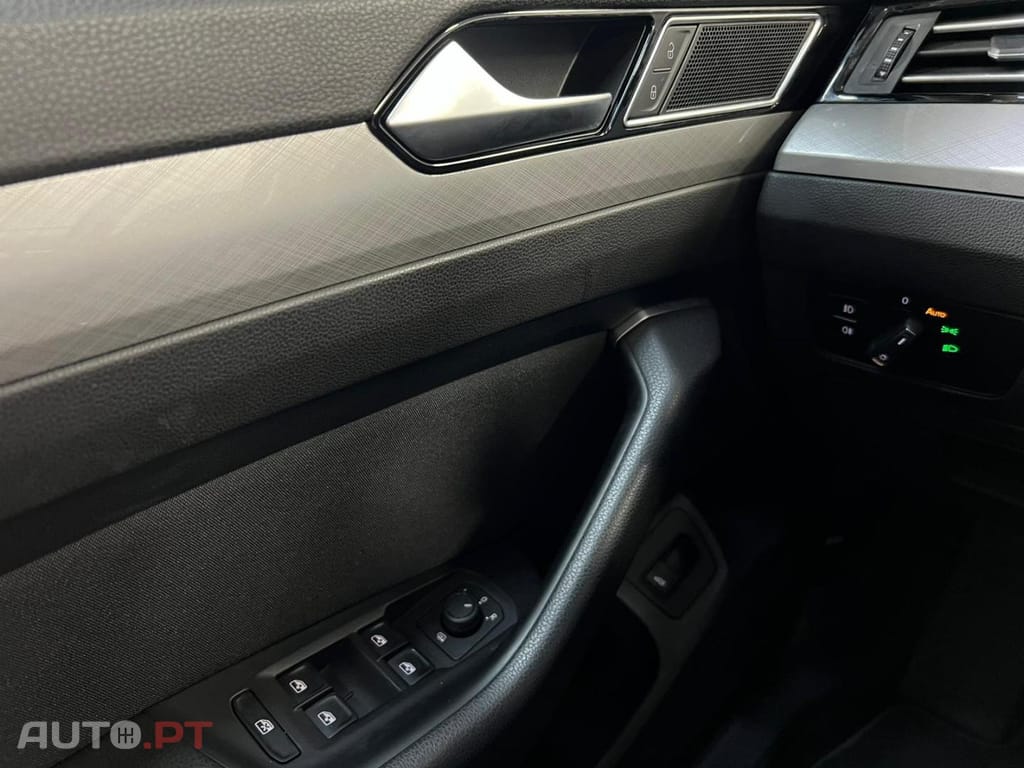 Volkswagen Passat 2.0 TDI 150cv Business DSG Variant