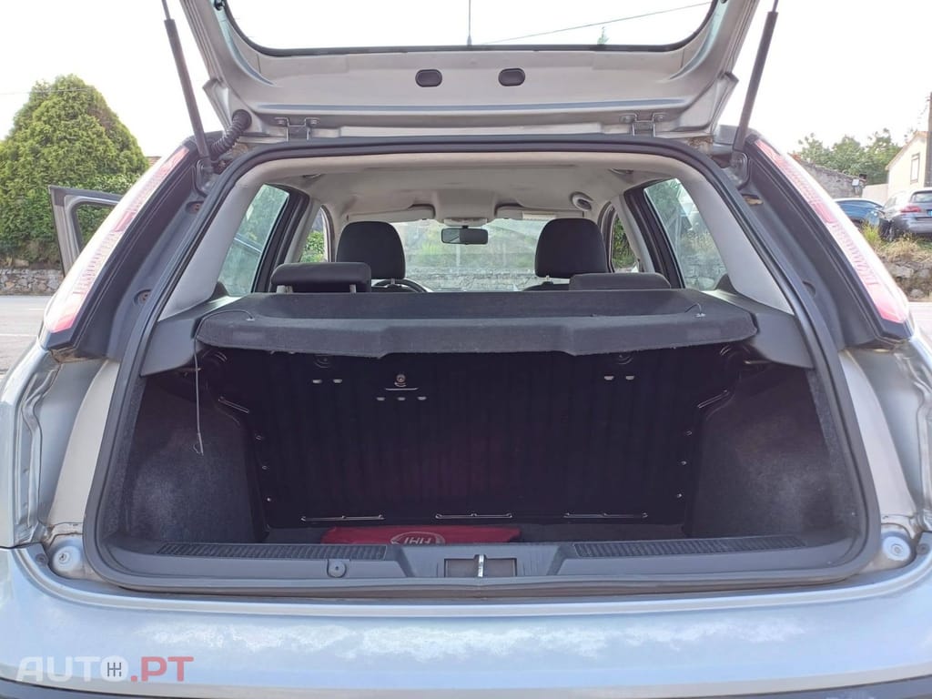 Fiat Punto Evo 1.4 My Life GPL — fotografia 10