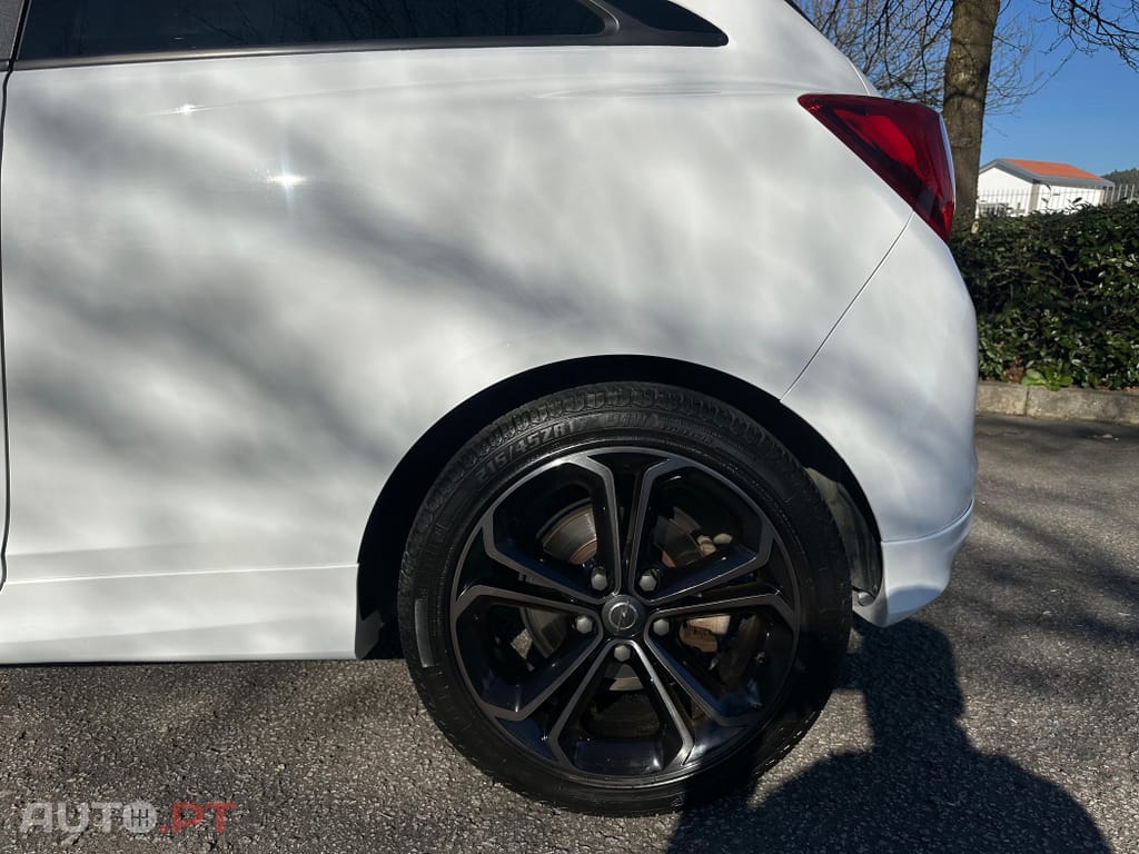 Opel Corsa 1.4 T GSi J18