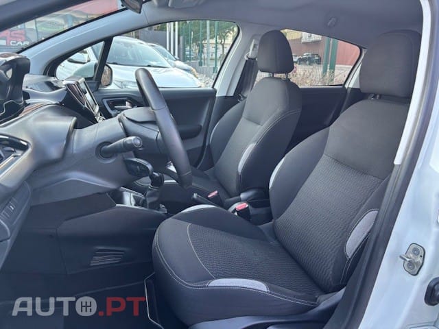 Peugeot 208 1.6 BlueHDi Style