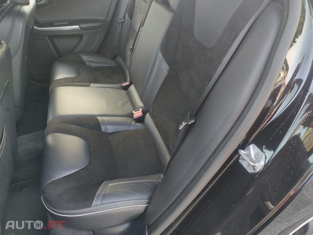 Volvo V60 D3 R-Design