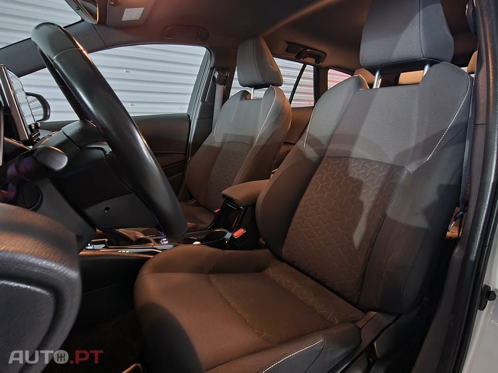 Toyota Corolla Touring Sports 1.8 Hybrid Comfort+P.Sport