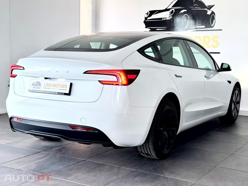 Tesla Model 3 Tração Traseira