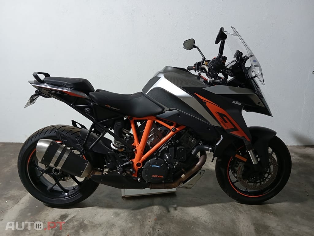 KTM Superduke GT 1290 ABS