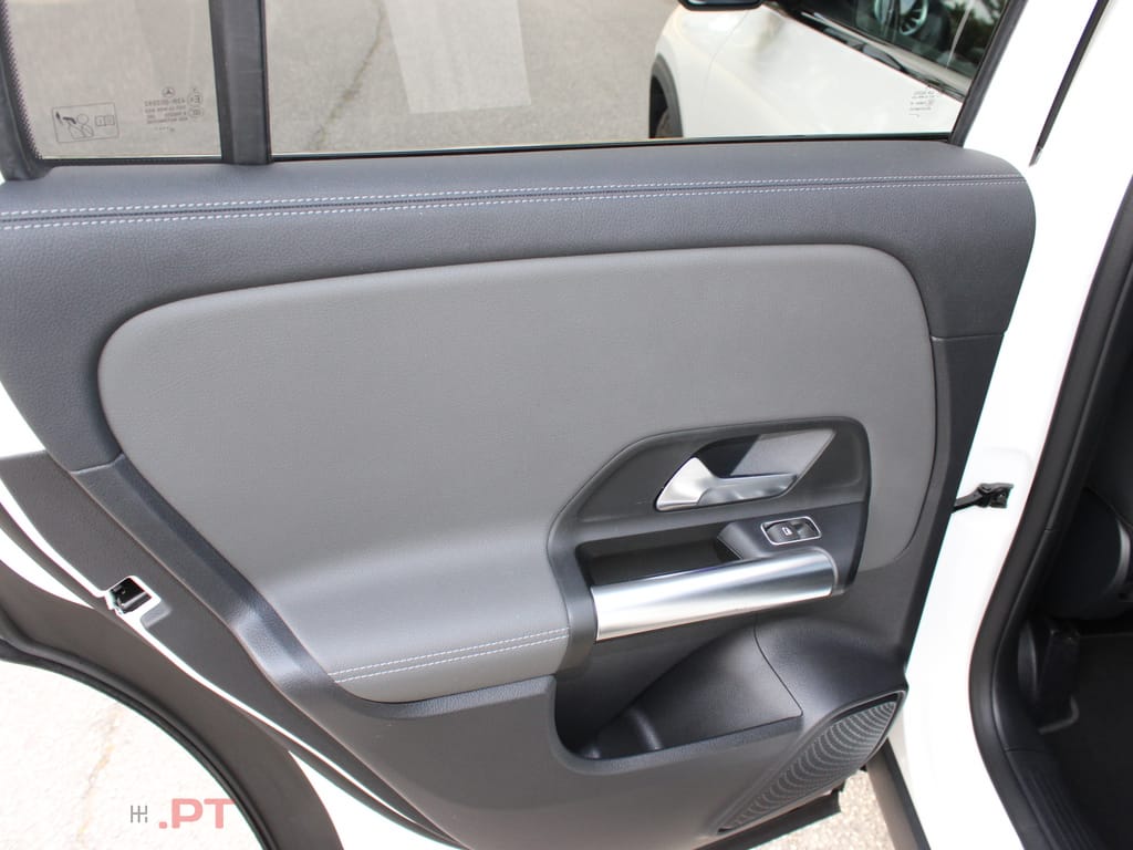 Mercedes-Benz GLA 200 AMG Line