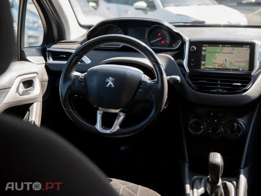 Peugeot 2008 1.6 BlueHDi Access