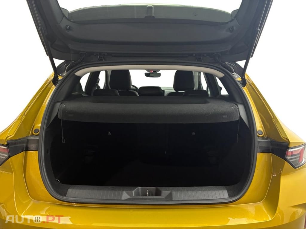 Opel Astra 1.2 T Elegance