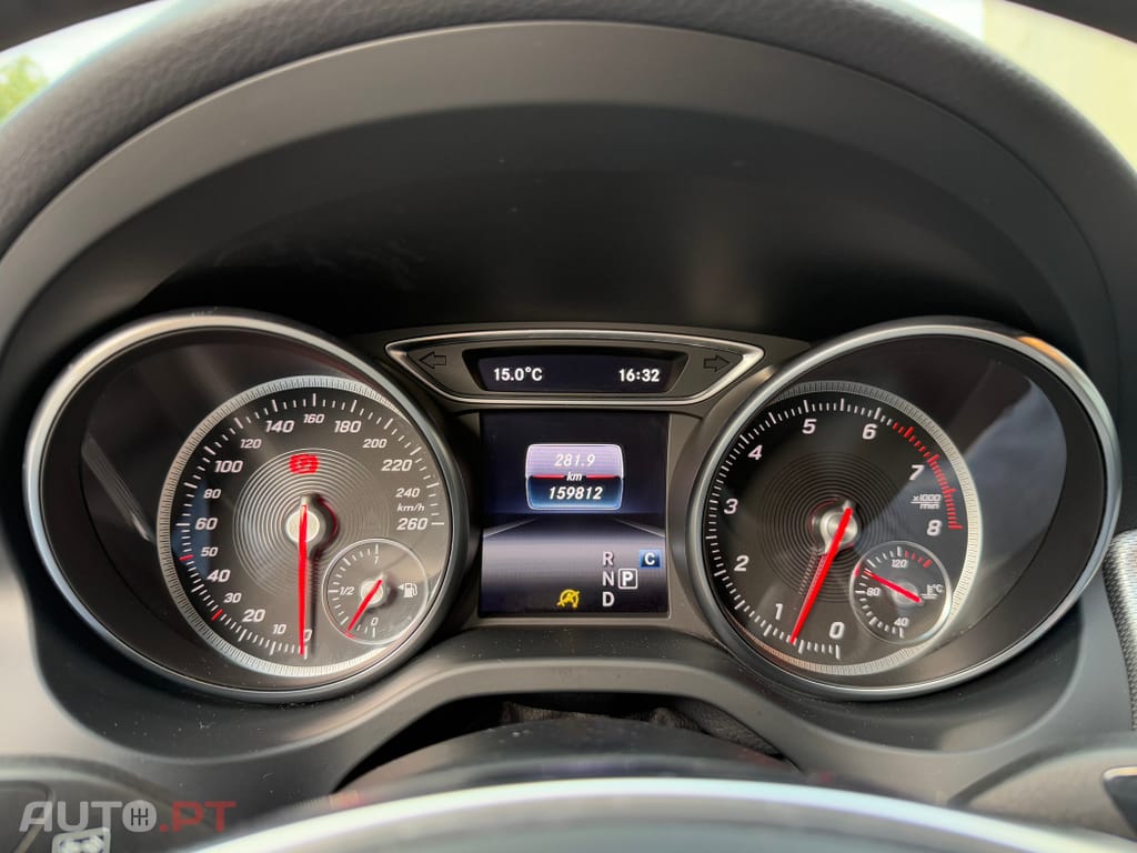 Mercedes-Benz CLA 180 Shooting Brake 7G-DCT AMG Line