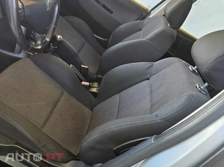 Peugeot 207 SW 1.4 VTi Sportium