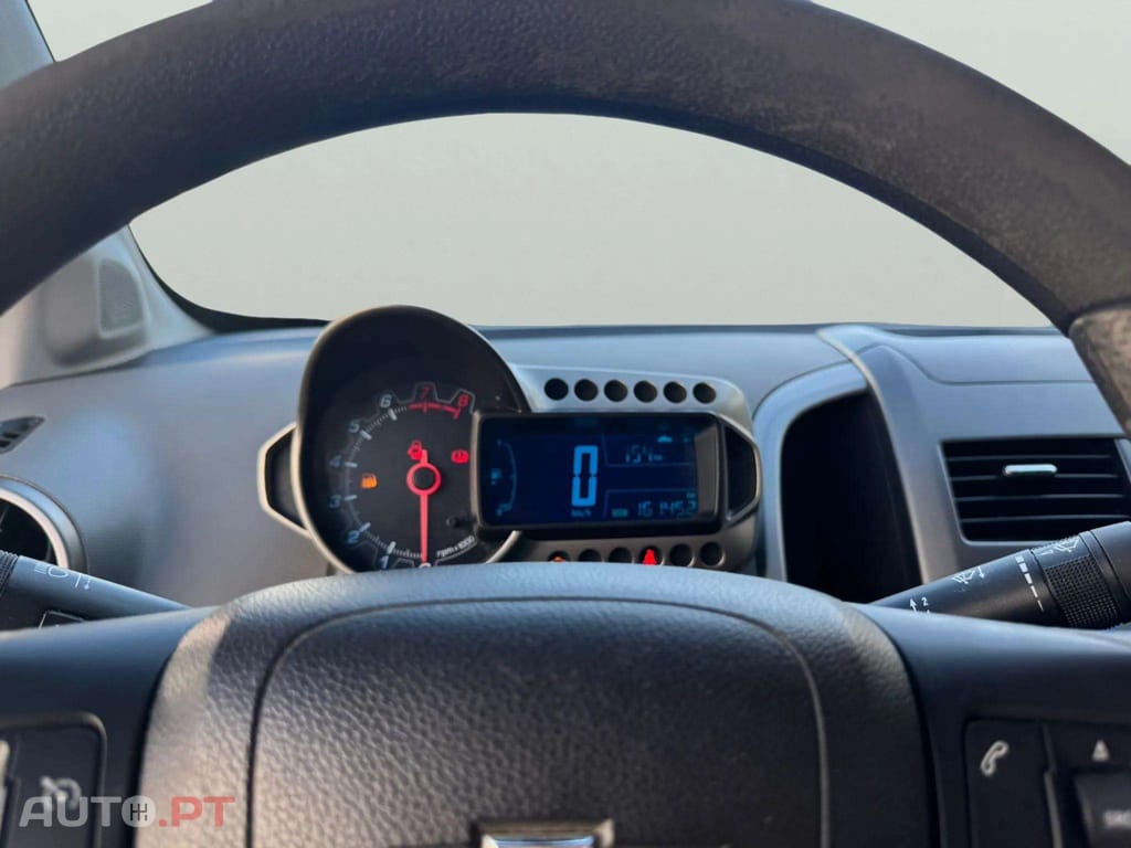 Chevrolet Aveo 1.2 LT Bi-Fuel