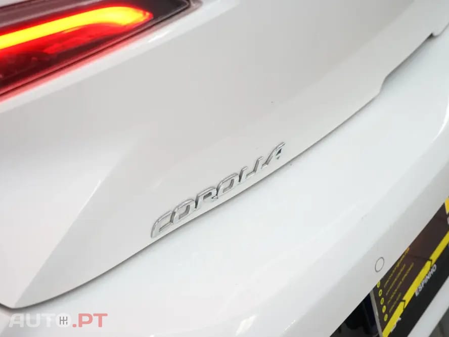 Toyota Corolla 1.8 Hybrid Active