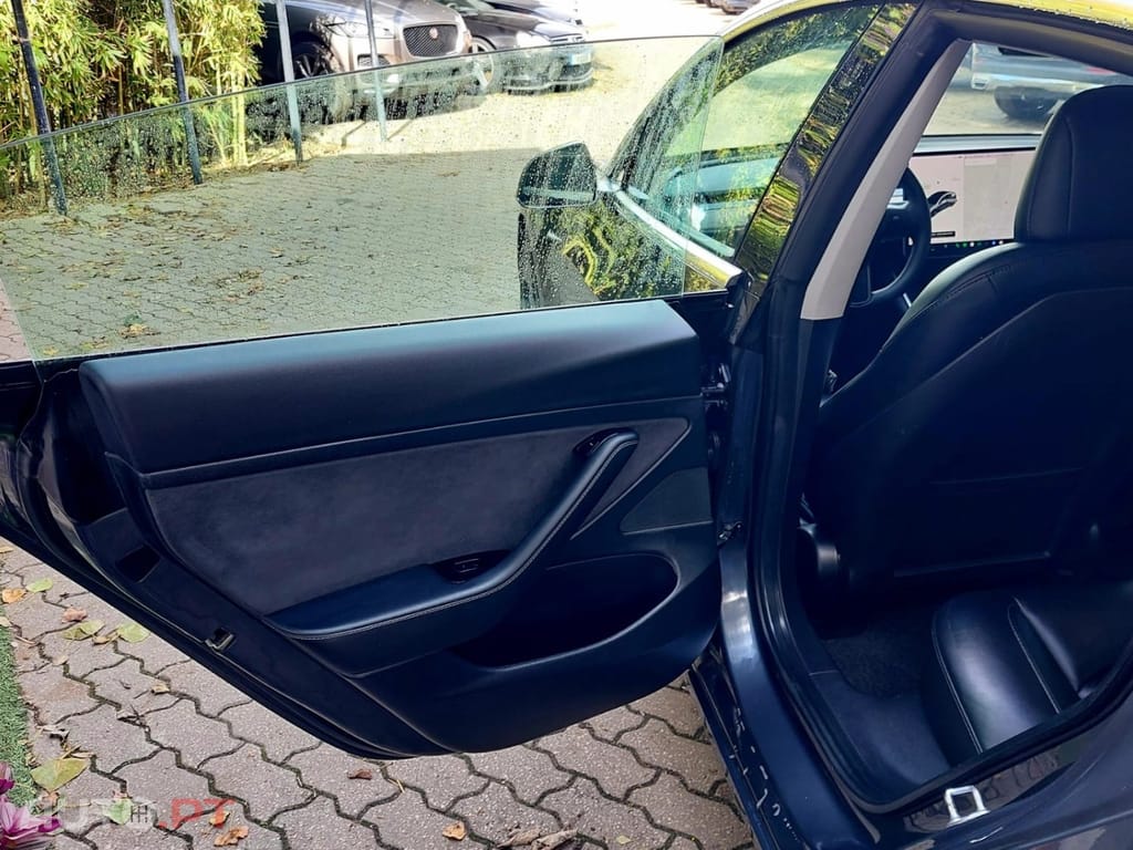 Tesla Model 3 Standard Range Plus RWD