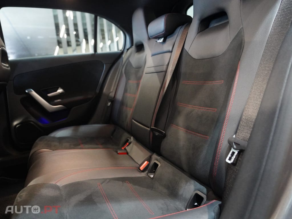Mercedes-Benz A 250 AMG Line