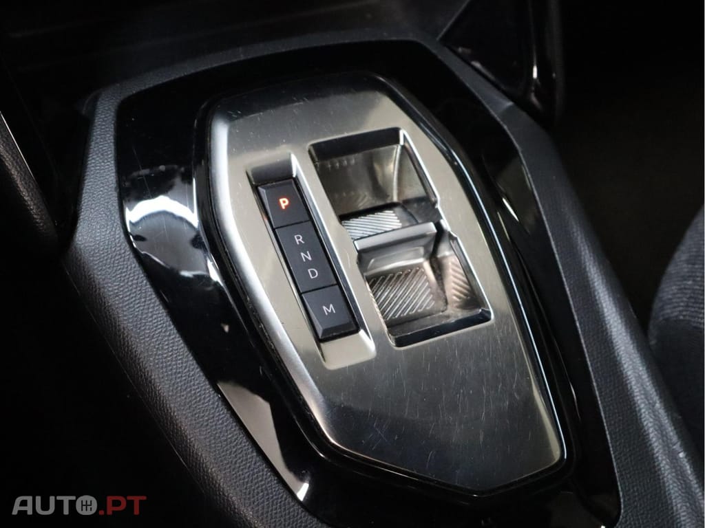 Peugeot 2008 1.5 BlueHDi  Active Pack EAT8