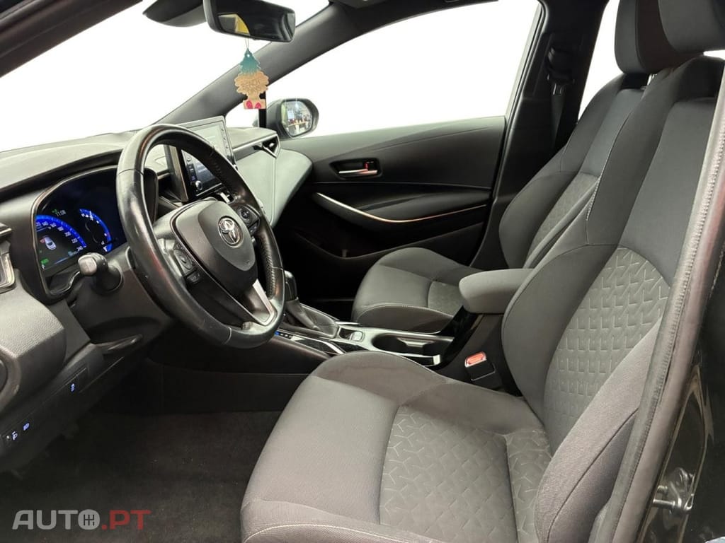 Toyota Corolla Pro 1.8 Hybrid Dynamic Business