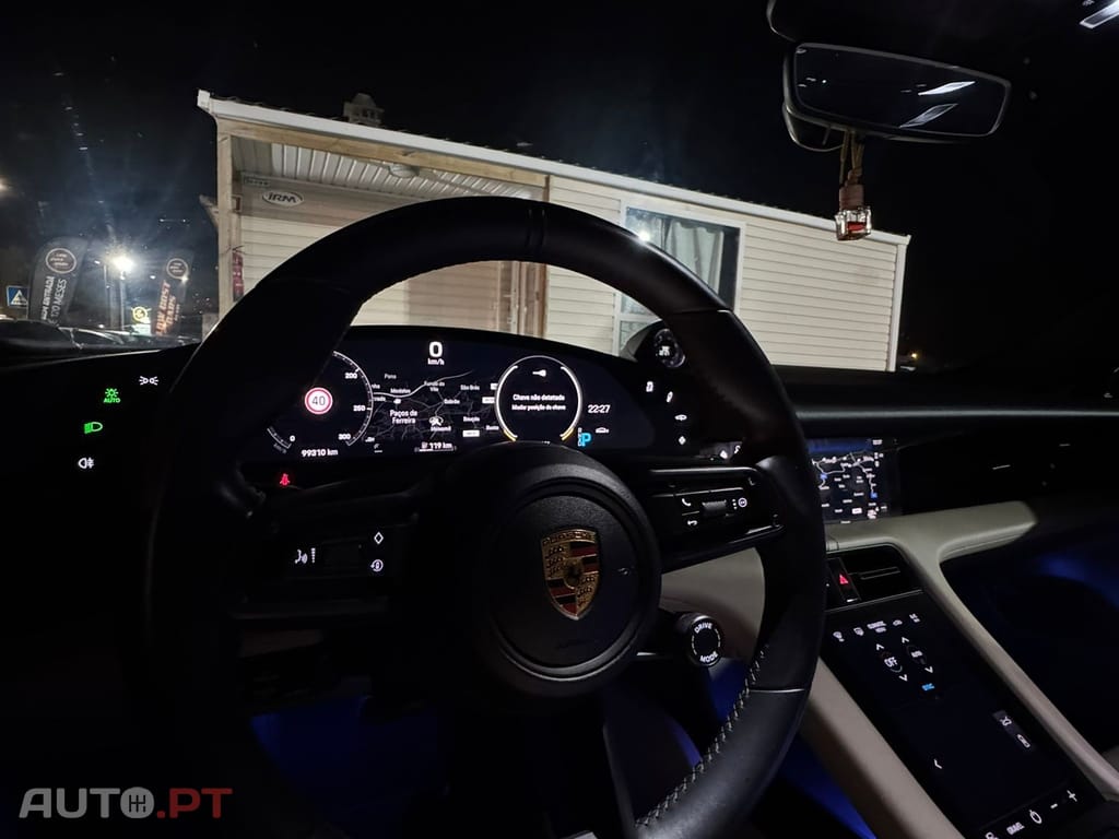 Porsche Taycan CT 4